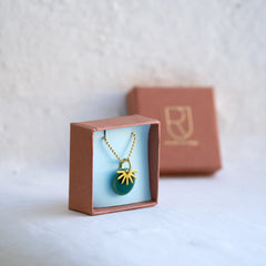 Renske Versluijs - porselein necklace Bibi forest green