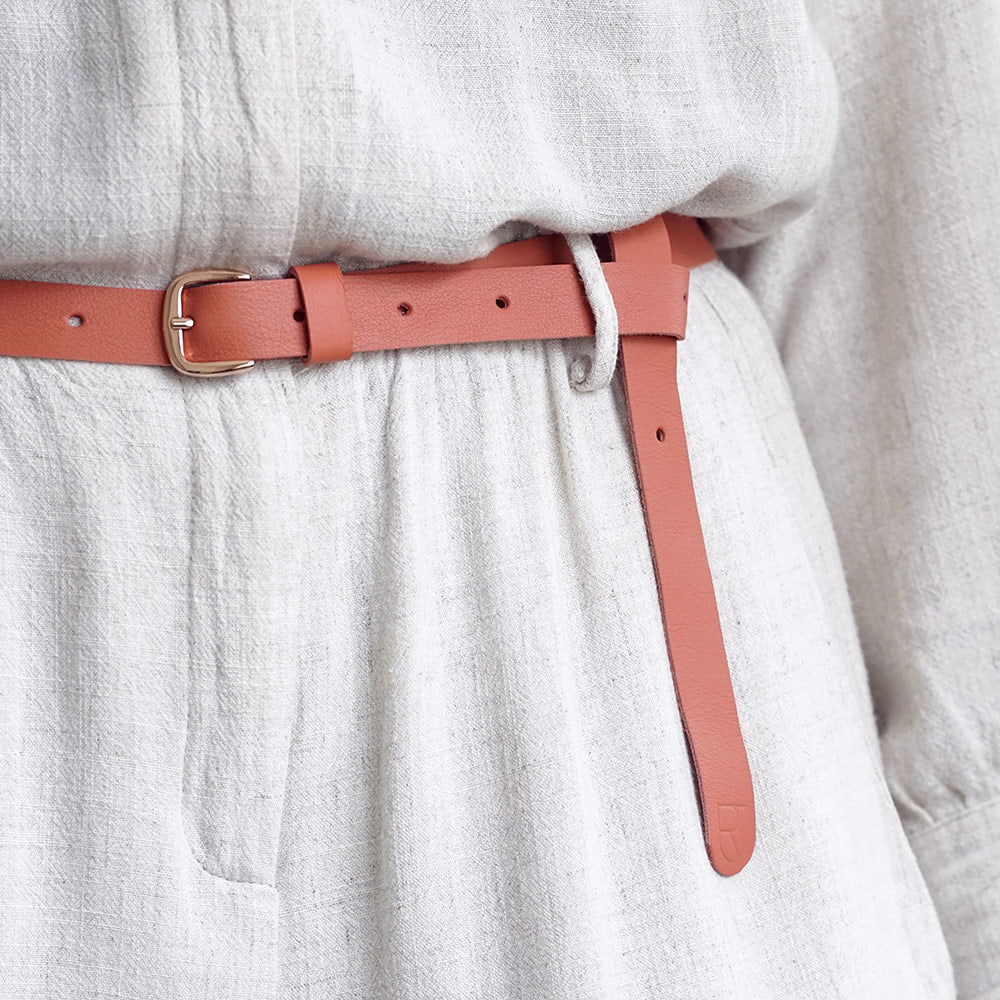 Renske Versluijs - leather belt terracotta