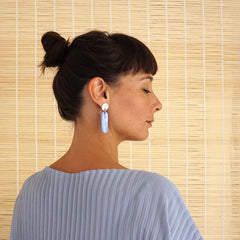 renske versluijs - porcelain earring lungo