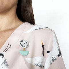 porcelain brooch #02 dots-mint - renskeversluijs