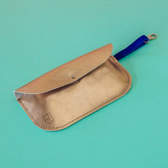 Spectacle case copper - Renske Versluijs