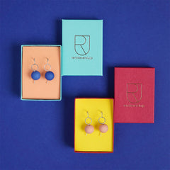 Renske Versluijs - porcelain earrings round