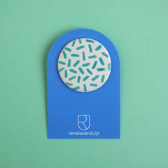 Porcelain brooch - Renske Versluijs