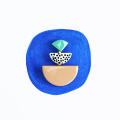 Renske Versluijs - handmade porcelain brooch #06