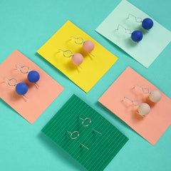 Renske Versluijs - porcelain earrings round