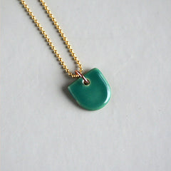 handmade porcelain necklace Eva Forest green -Renske Versluijs