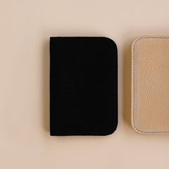 Renske Versluijs - BIO leather card sleeve black