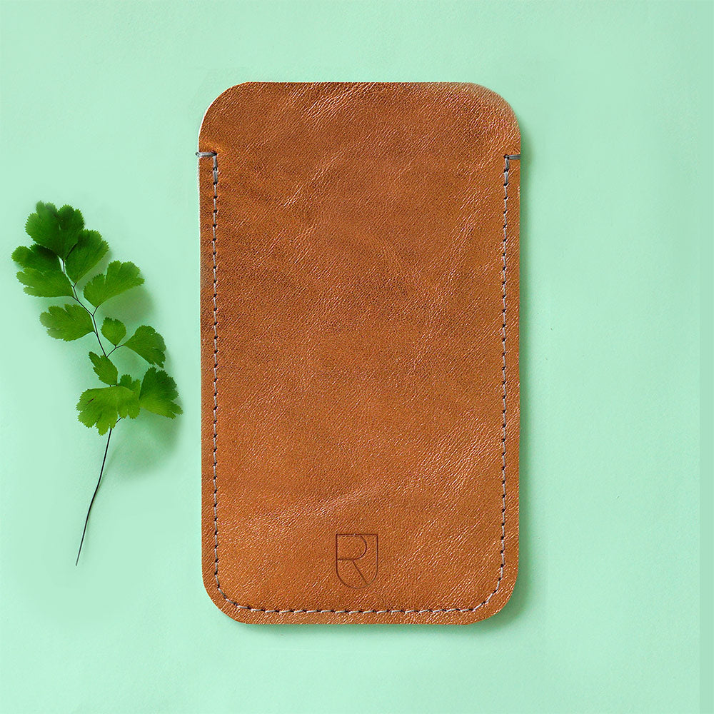 leather Iphone sleeve copper - Renske Versluijs