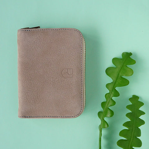 Renske Versluijs - small wallet taupe