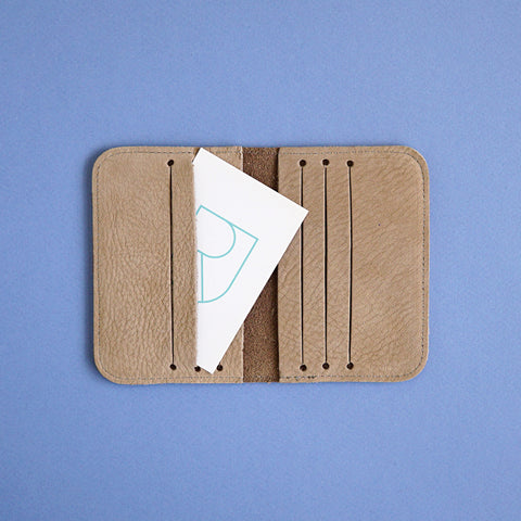 Renske Versluijs - leather card sleeve taupe