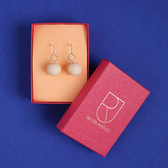 Renske Versluijs - porcelain earrings square