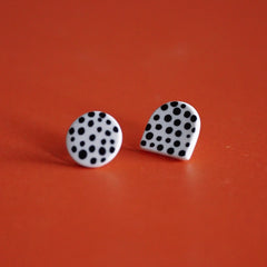 Renske Versluijs - porcelain earrings Play dots