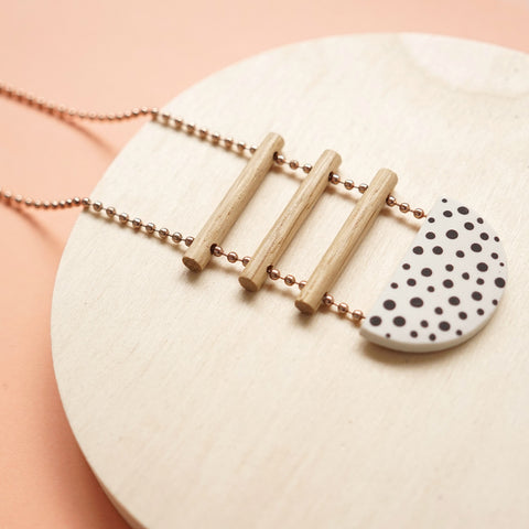 porcelain necklace dots - renskeversluijs